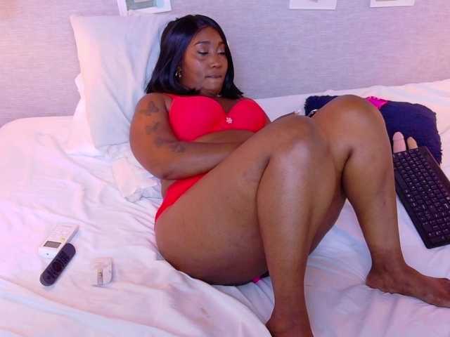 kiara-evanss's BongaCams show and profile