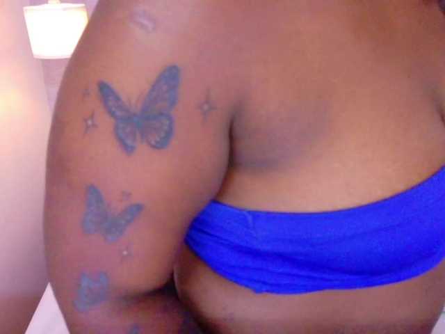 kiara-evanss webcam bongacams model stream image