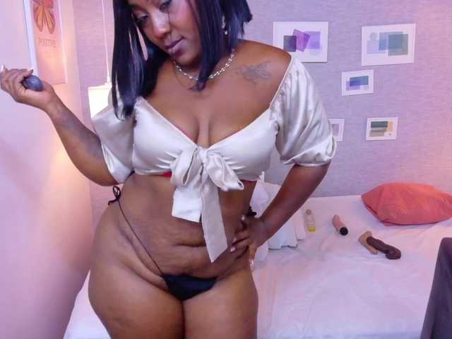 kiara-evanss's BongaCams show and profile