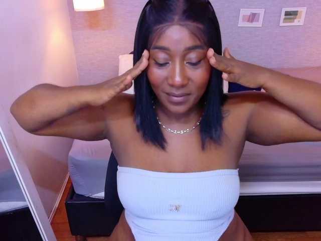 kiara-evanss's BongaCams show and profile