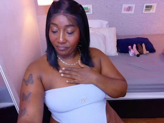 kiara-evanss's BongaCams show and profile