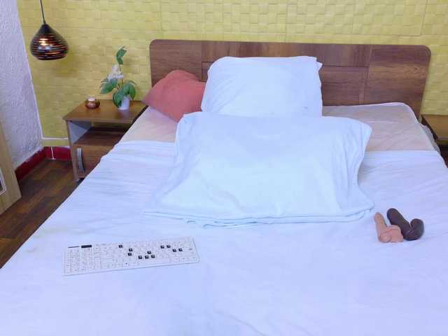 kiara-evanss webcam bongacams model stream image