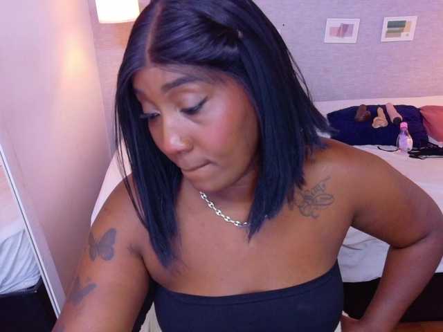 kiara-evanss's BongaCams show and profile