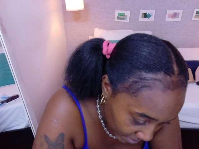 kiara-evanss's BongaCams show and profile