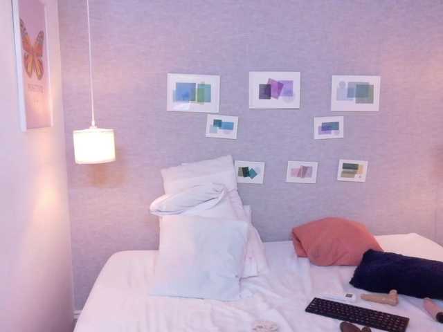 kiara-evanss's BongaCams show and profile