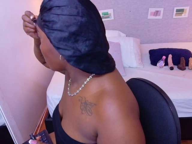 kiara-evanss's BongaCams show and profile