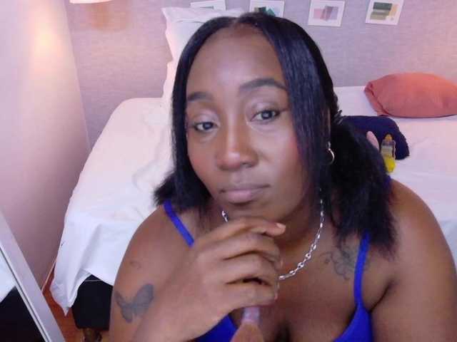 kiara-evanss's BongaCams show and profile