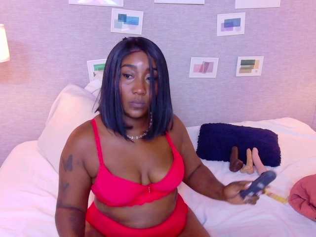 kiara-evanss's BongaCams show and profile