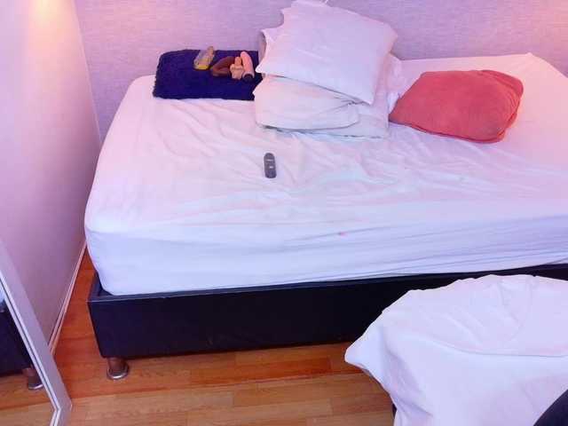 kiara-evanss's BongaCams show and profile