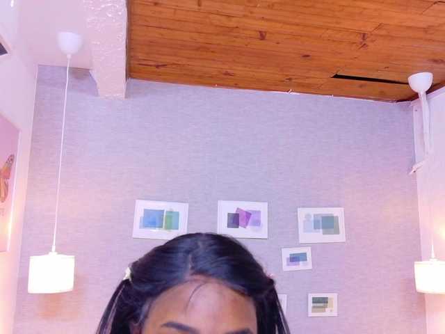 kiara-evanss's BongaCams show and profile