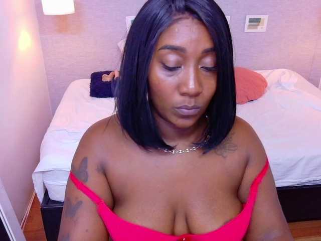 kiara-evanss's BongaCams show and profile