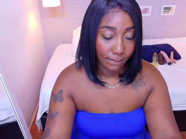 kiara-evanss's BongaCams show and profile