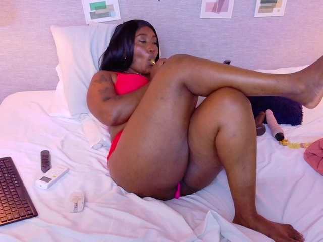 kiara-evanss's BongaCams show and profile