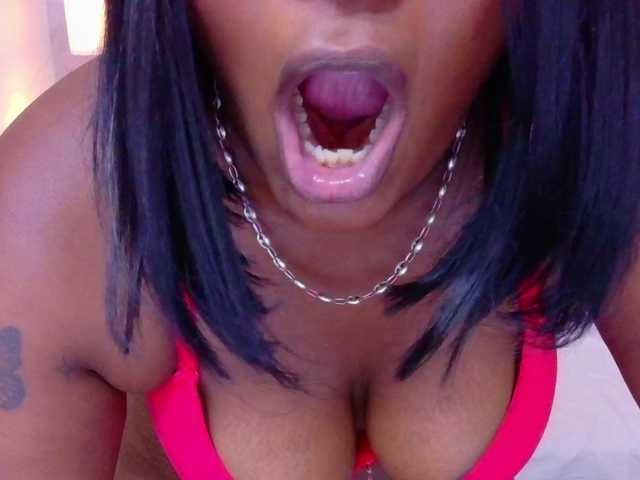 kiara-evanss's BongaCams show and profile