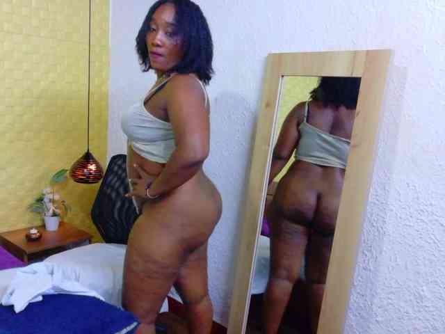 kiara-evanss Live Webcam on BongaCams