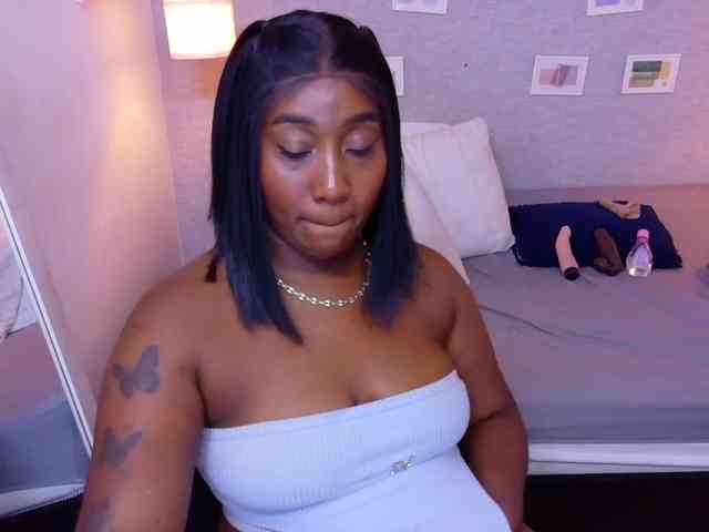 kiara-evanss Live Webcam on BongaCams