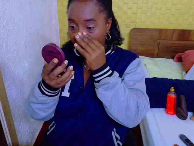 kiara-evanss webcam