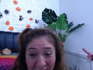 Valentina-mature Porn Show
