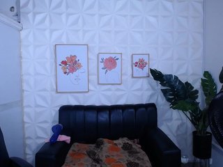 Valentina-mature Porn Show