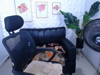 Valentina-mature Porn Show