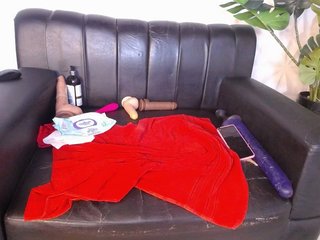 Valentina-mature Porn Show