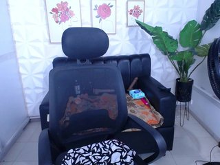 Valentina-mature Porn Show