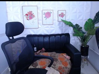 Valentina-mature Porn Show