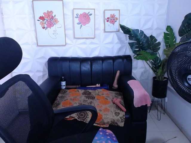 Preview of valentina-mature