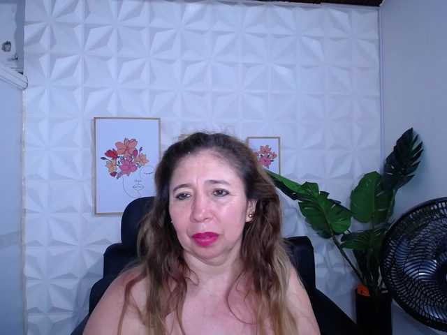 Valentina-mature webcam