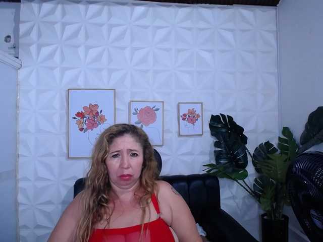 Valentina-mature's BongaCams show and profile