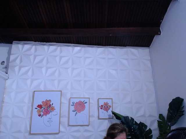 Valentina-mature's BongaCams show and profile