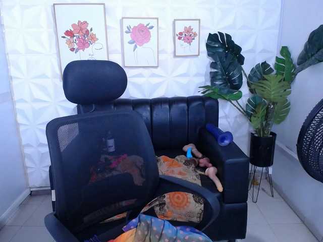 Preview of valentina-mature