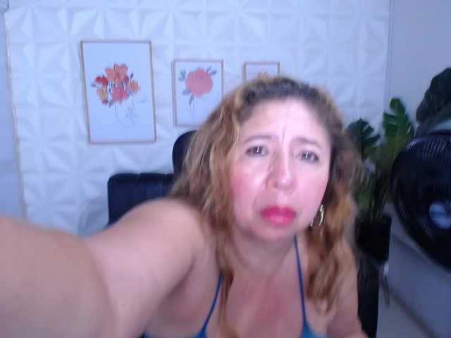 Valentina-mature's BongaCams show and profile