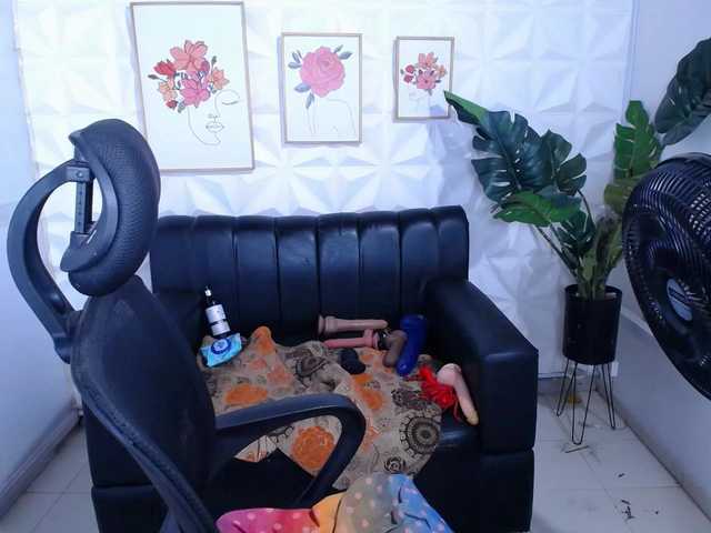 Preview of valentina-mature