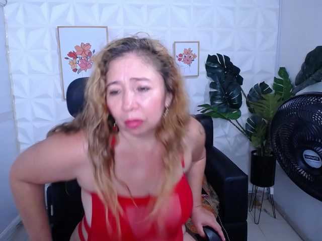 Valentina-mature's BongaCams show and profile