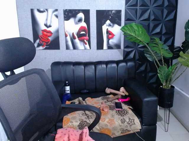 Preview of valentina-mature