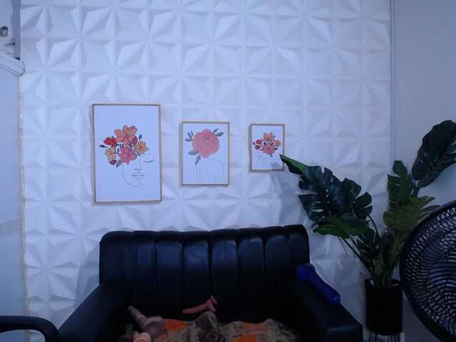 Valentina-mature's BongaCams show and profile