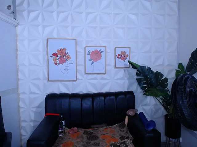 Preview of valentina-mature