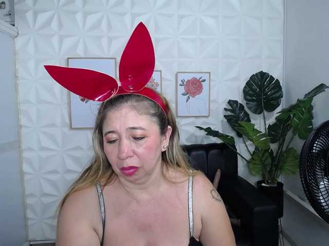 Valentina-mature webcam