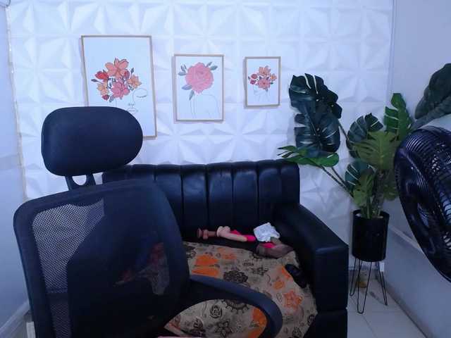 Preview of valentina-mature