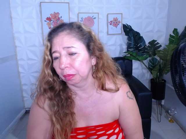 Valentina-mature's BongaCams show and profile