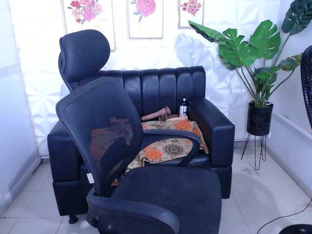 Preview of valentina-mature