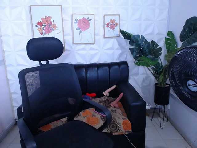 Preview of valentina-mature