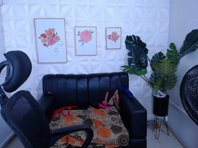 Valentina-mature — Tonight I want to fuck my ass deeply, help me 