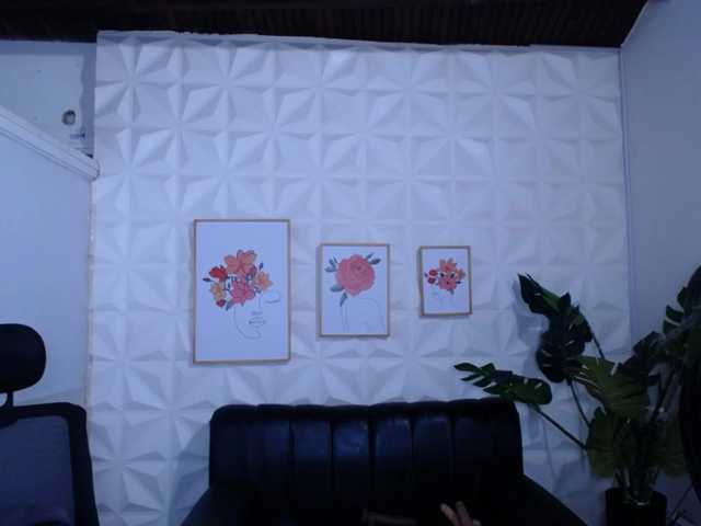 Valentina-mature's BongaCams show and profile