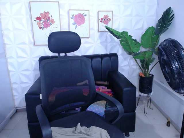 Preview of valentina-mature