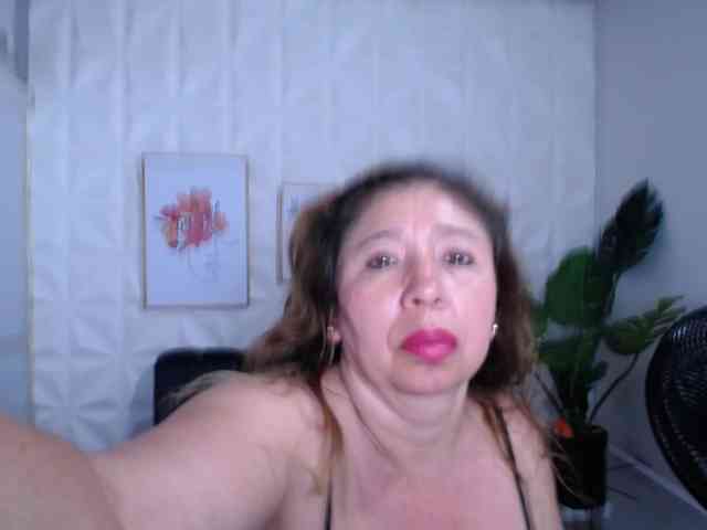 Valentina-mature webcam