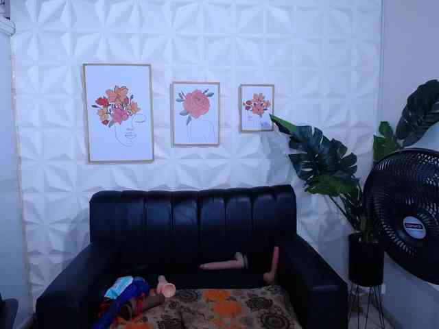 Valentina-mature webcam