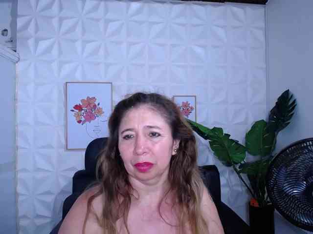 Valentina-mature webcam