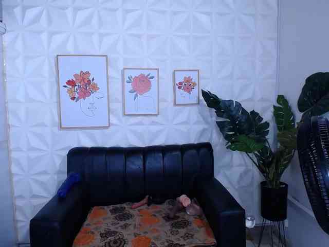 Valentina-mature webcam